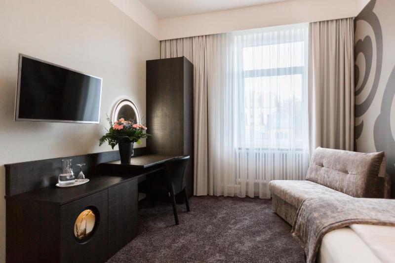 Classic Single Room image 2