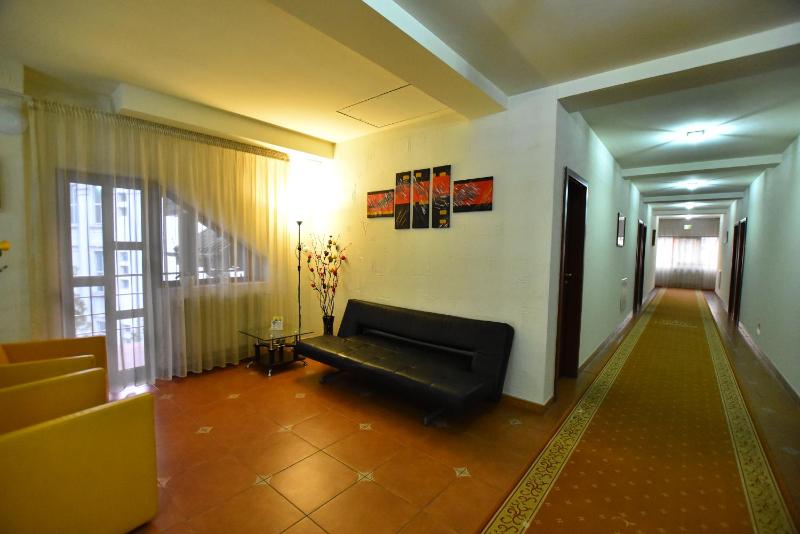 Hotel Euphoria - image 24