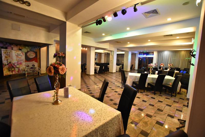 Hotel Euphoria - image 23