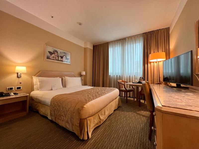 Standard Room image 1