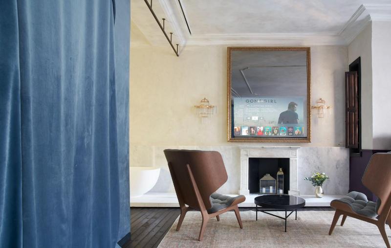 Grand Suite image 2