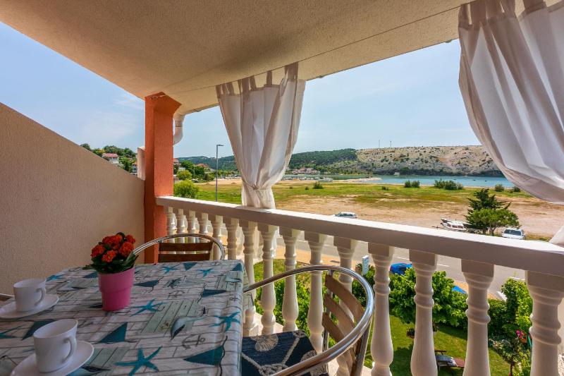 Two-Bedroom Apartment with Sea View image 1