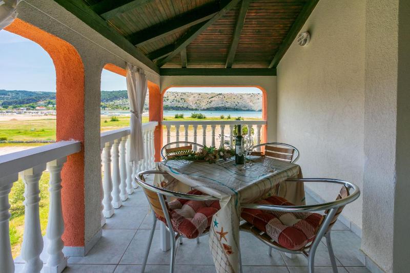 Two-Bedroom Apartment with Balcony image 3