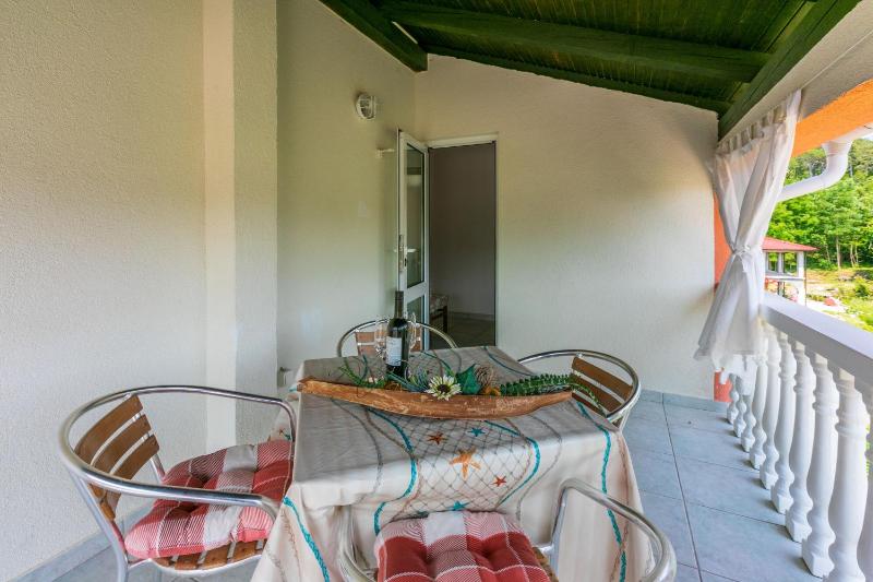Two-Bedroom Apartment with Balcony image 4