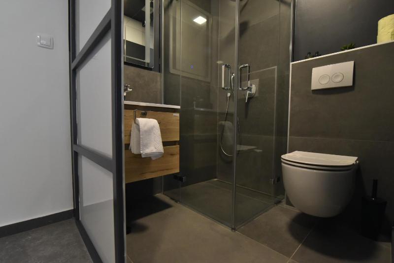 Apartment image 4