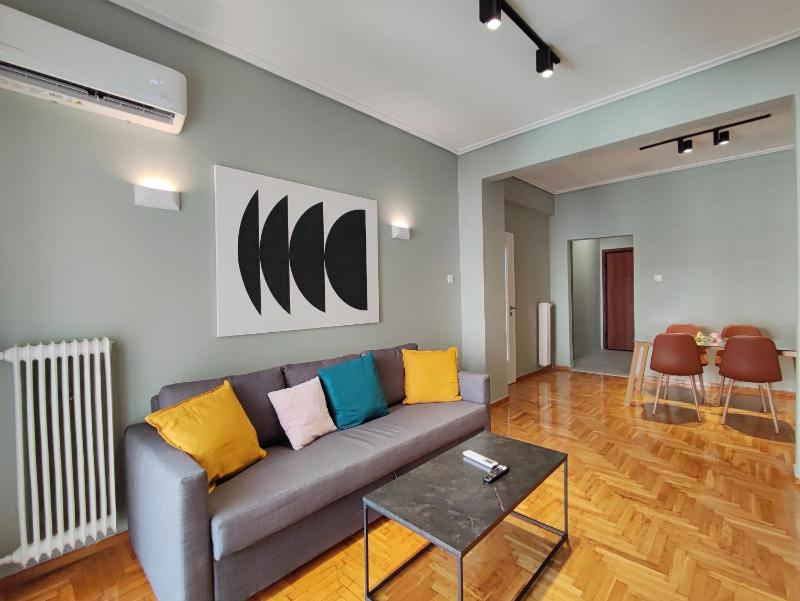 One-Bedroom Apartment image 1