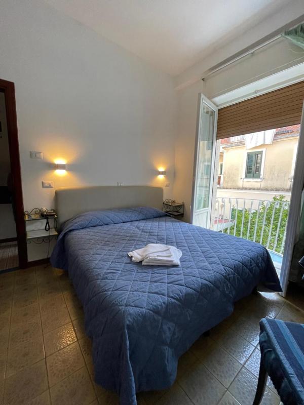 Economy Double or Twin Room image 3