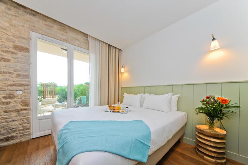 Prestige Double Room with Exterior image 4