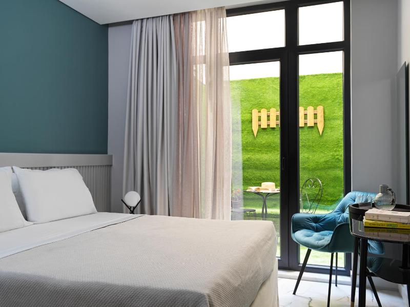 Double Room image 4