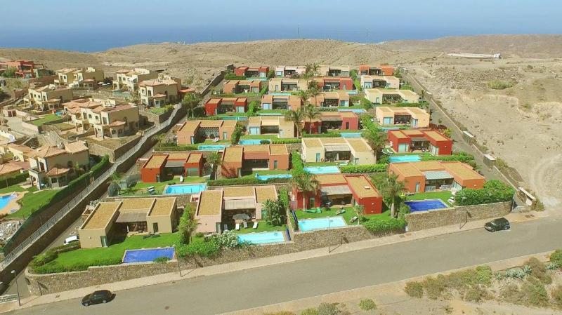 Par 4 Blue Star by VillaGranCanaria - image 33