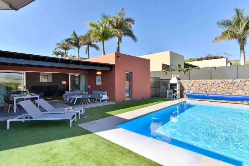 Par 4 Blue Star by VillaGranCanaria - image 11