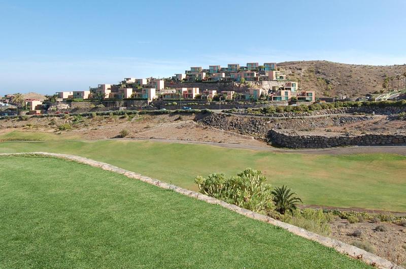 Par 4 Blue Star by VillaGranCanaria - image 15