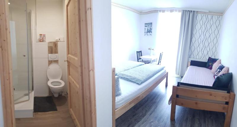 Double Room with Terrace and Private Bathroom image 4