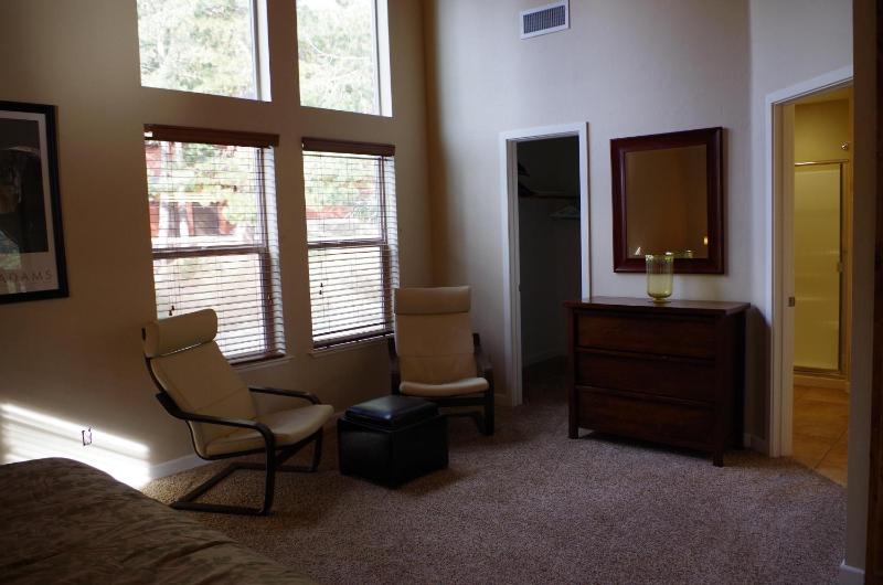 Three-Bedroom Holiday Home  image 3