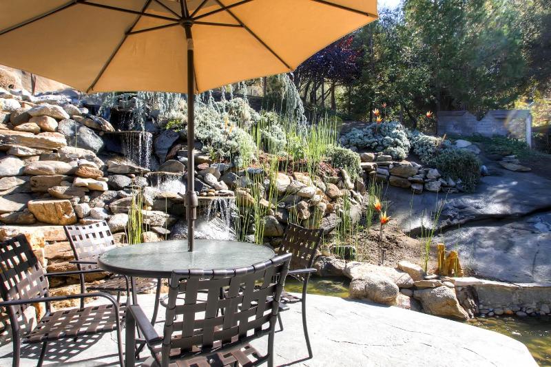 Three-Bedroom Holiday Home  image 4