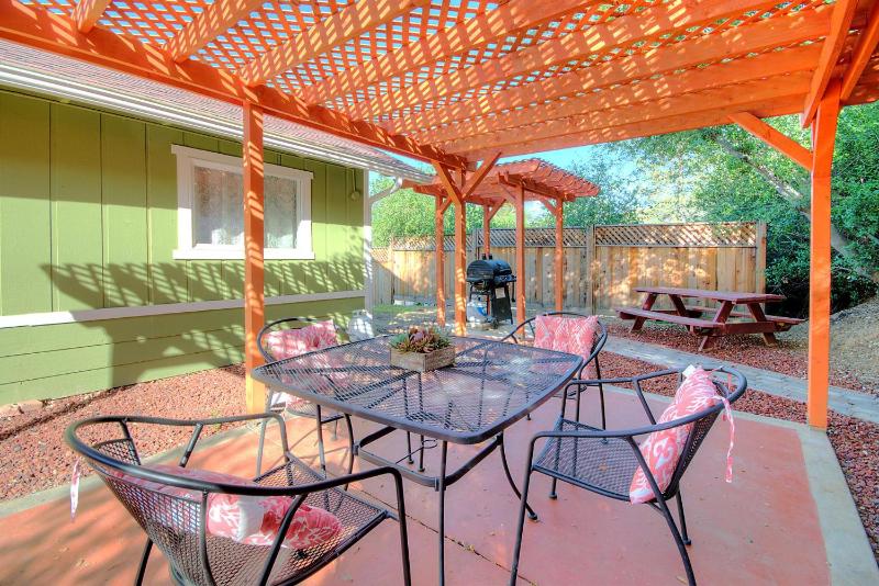 Three-Bedroom Holiday Home  image 3