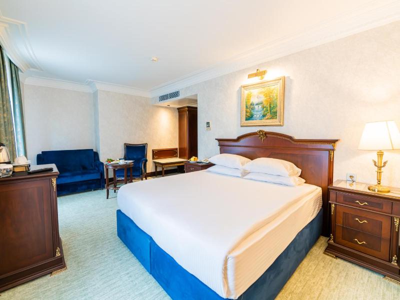 Junior Suite image 1