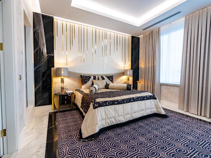 Executive Suite image 1