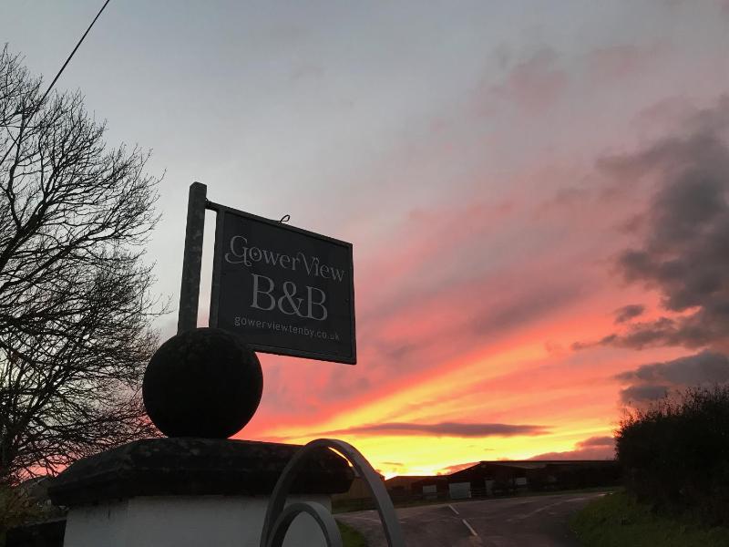 Gower View Luxury Bed & Breakfast - image 8