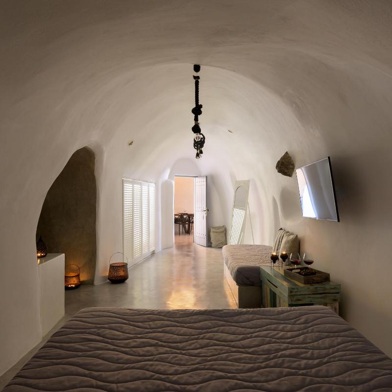 Three-Bedroom Villa image 2