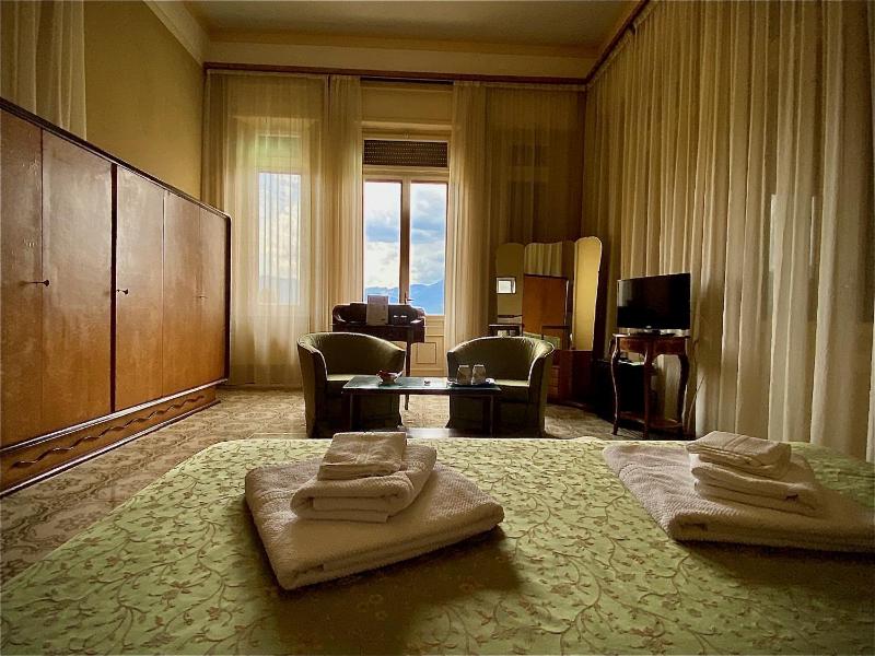 Junior Suite with Terrace image 1