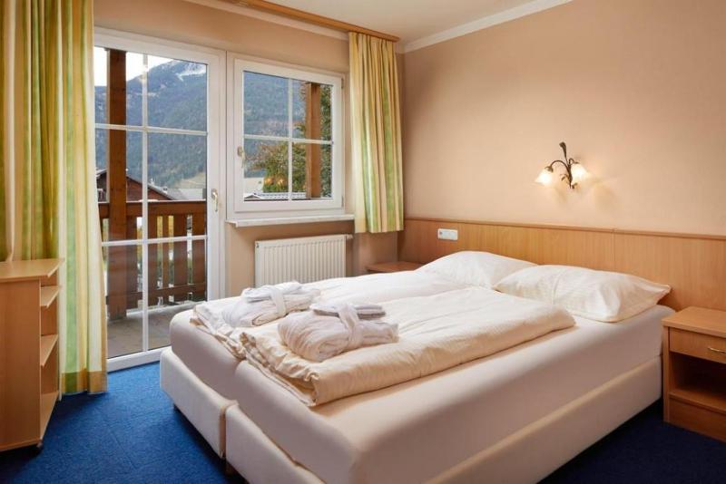 One-Bedroom Apartment image 2