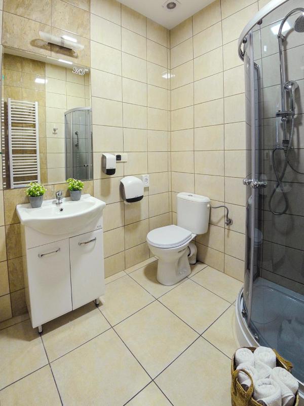 Large Twin Room image 2