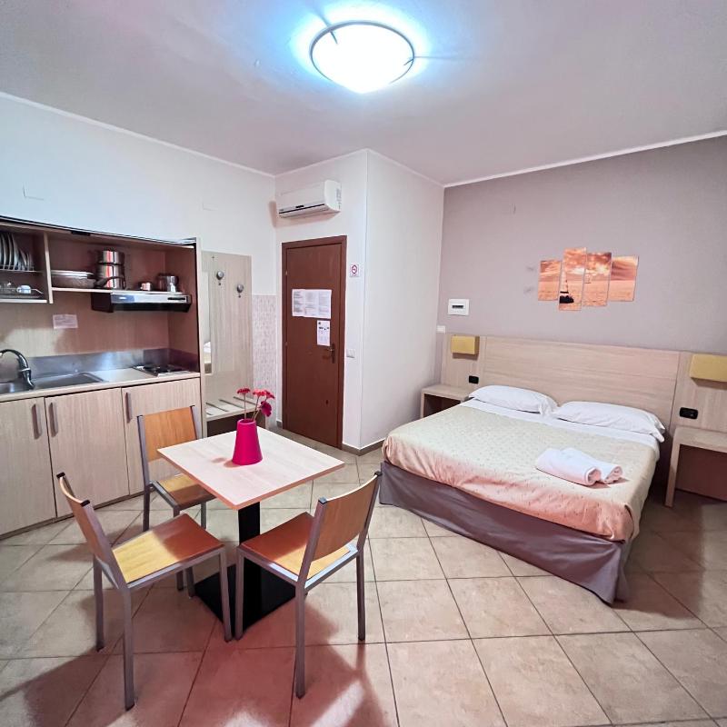 Small Double Room image 1