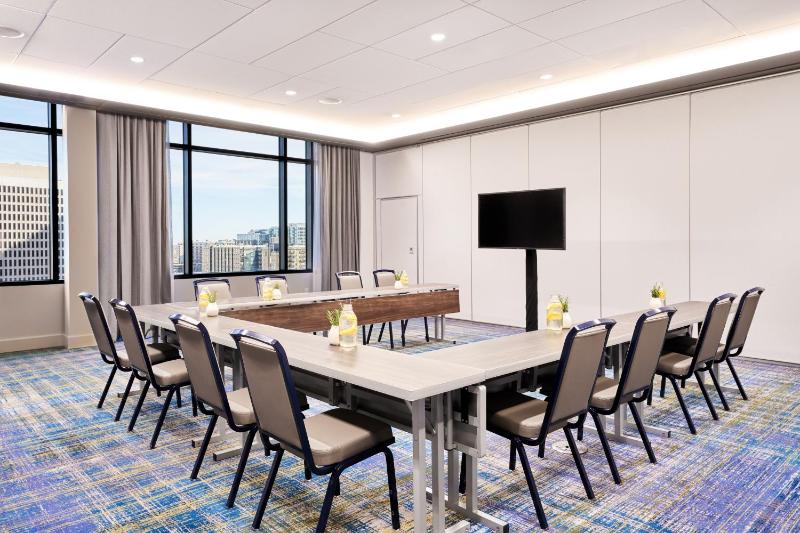 Hyatt Centric Downtown Denver - image 6