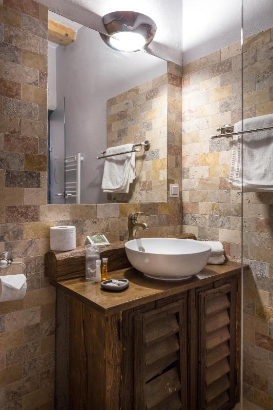 Standard Double or Twin Room image 3