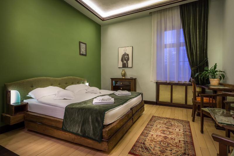 Superior Double Room image 1