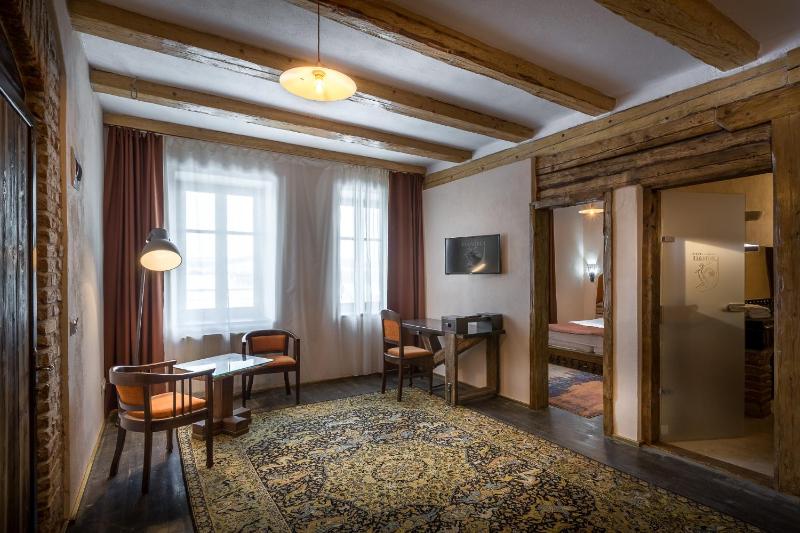 Junior Suite image 1