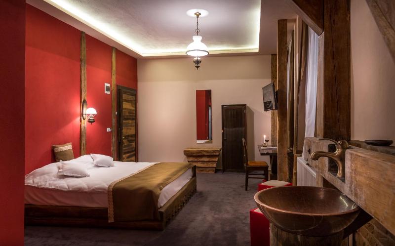Deluxe Double Room image 2