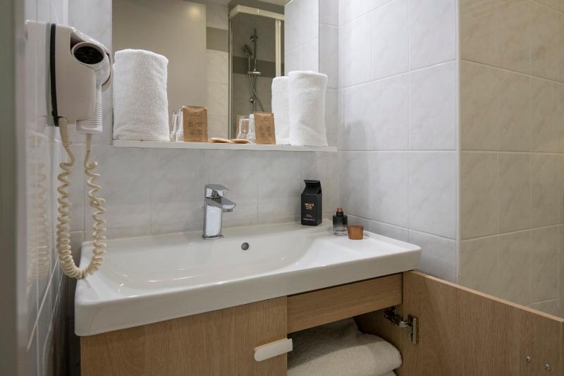 Standard Double Room with Fan image 3