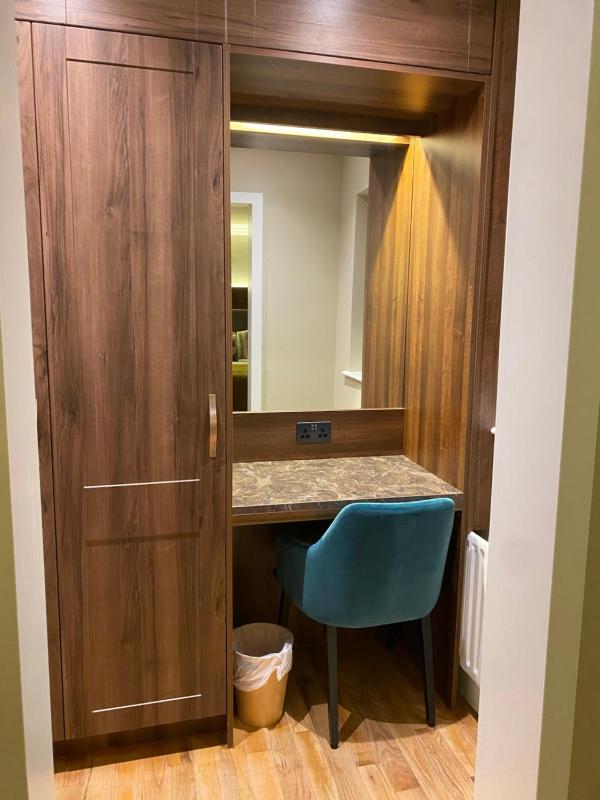 Deluxe Triple Room image 3