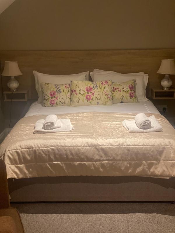 Double Room image 4