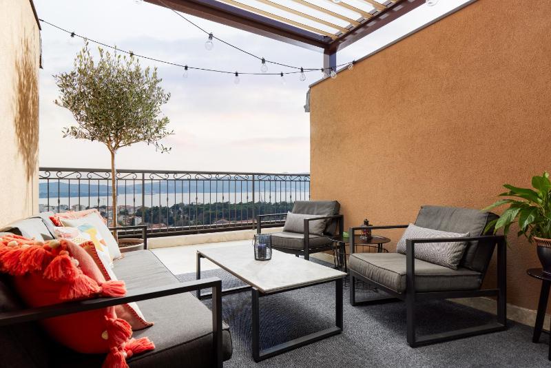 Penthouse Apartment image 2