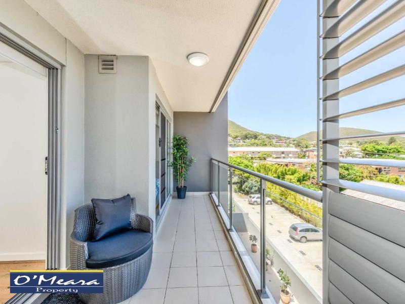 The Shoal 303 Air Conditioning WI-FI Netflix Views Linen and Lift - image 8