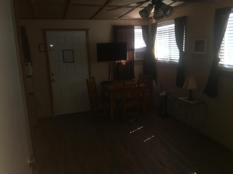 One-Bedroom Suite image 4