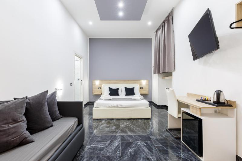 Quadruple Room image 1