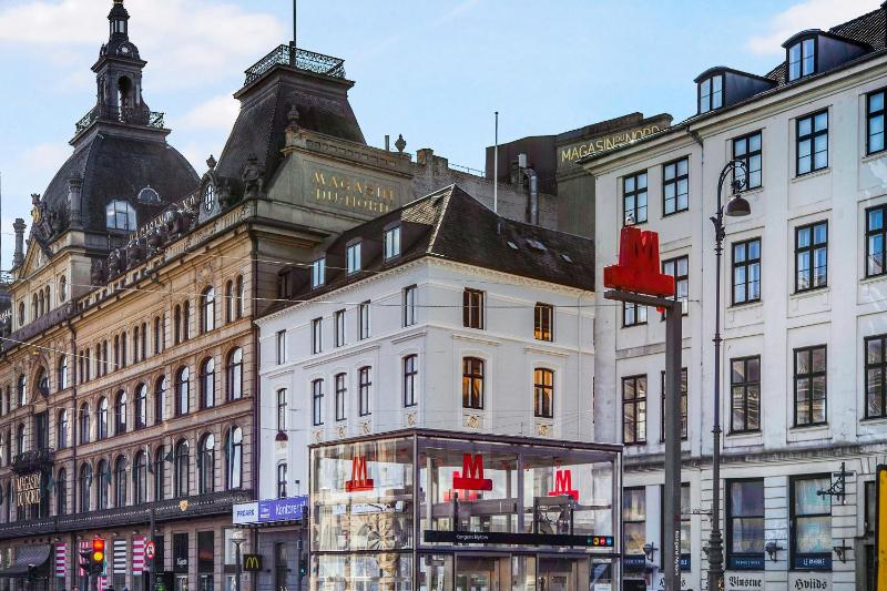 Main 2 - Cute 2-Bdr Apt in Central Copenhagen - image 8