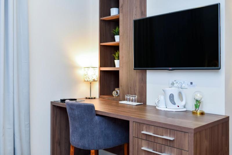 Double or Twin Room image 2