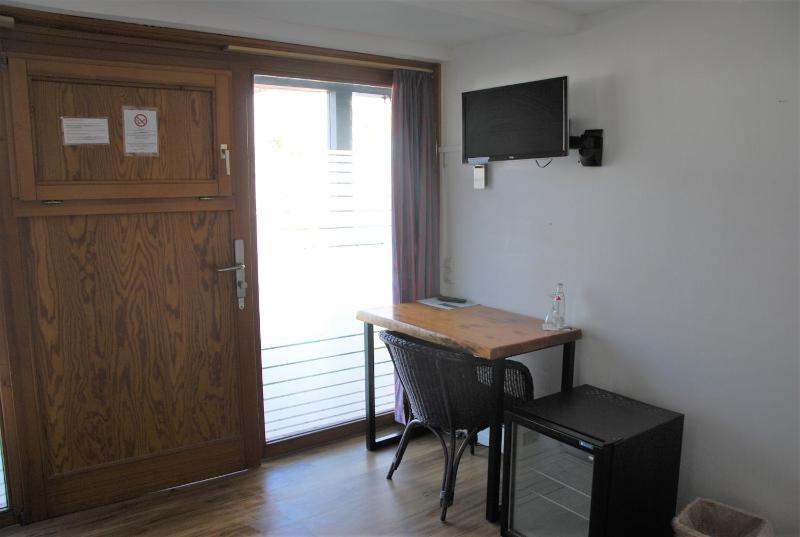 Twin Room image 1