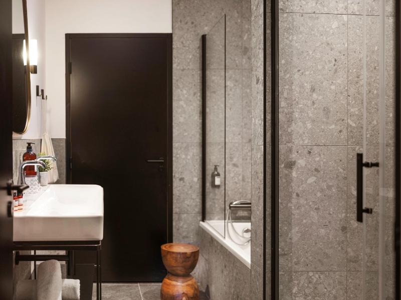 Deluxe Triple Room with Harbour View image 3