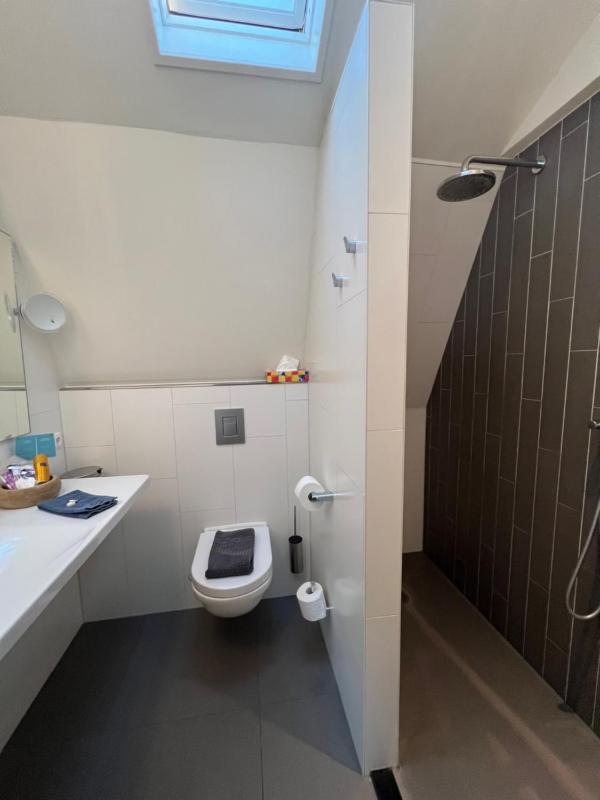 Quadruple Room image 2