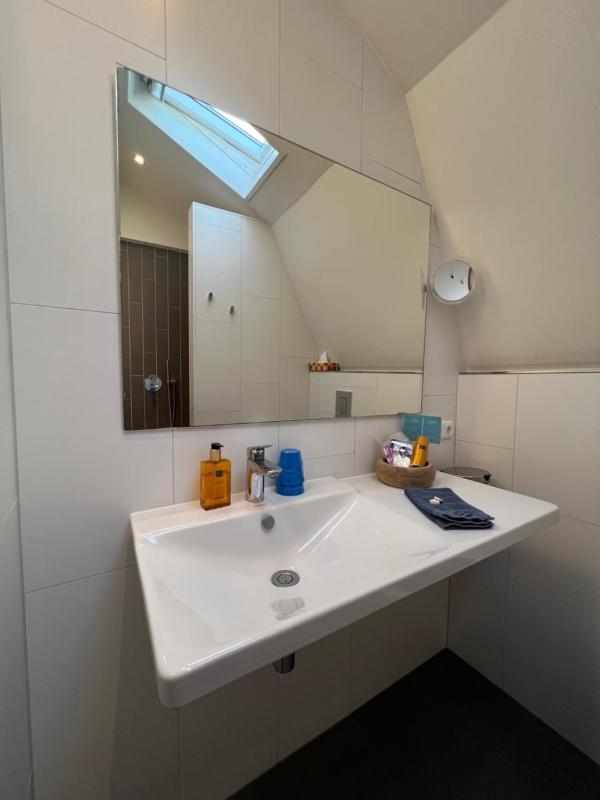 Quadruple Room image 3