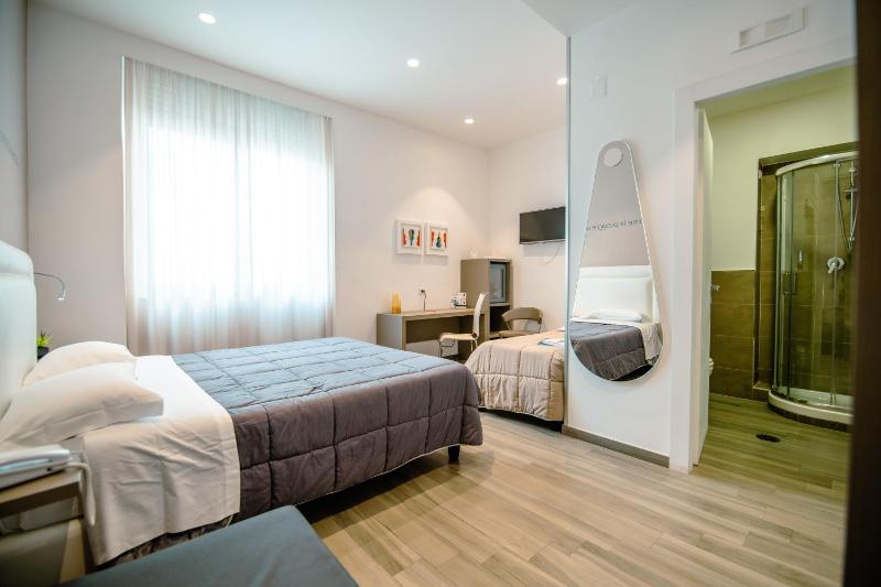 Triple Room image 1