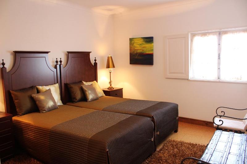 Large Double or Twin Room image 4