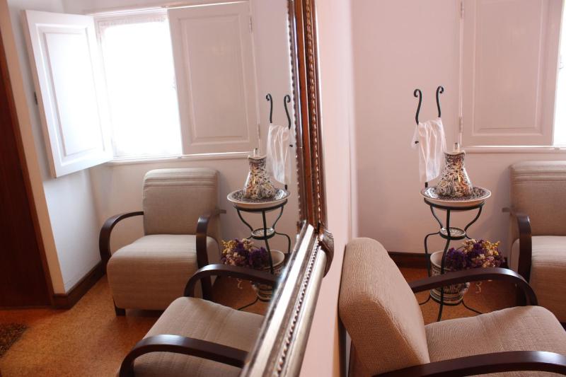 Large Double or Twin Room image 2
