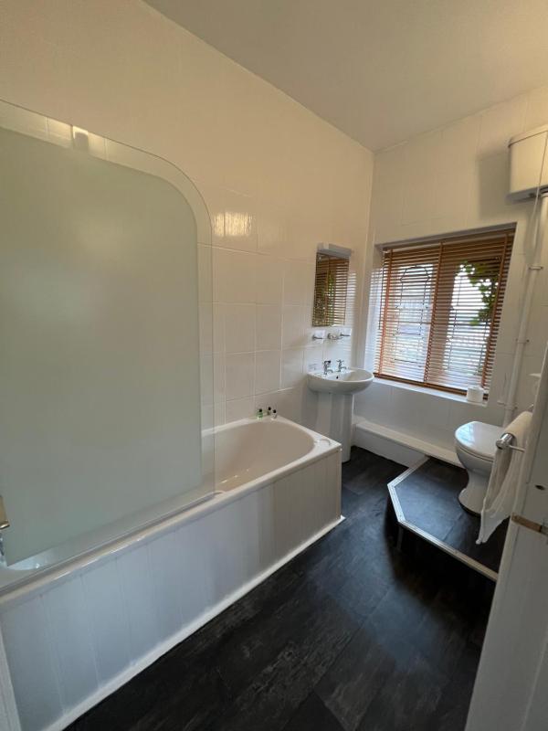 Manor Room image 2